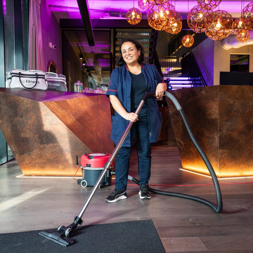 Schoonmaker Gezocht (3)